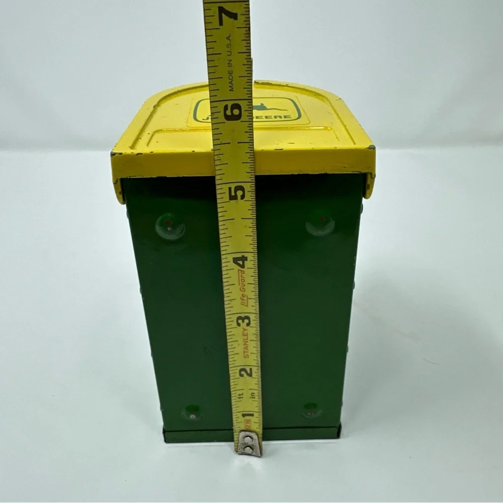 Vintage EUC John Deere green Mailbox Piggy Bank Farmhouse Tractor green yellow - Picture 9 of 11